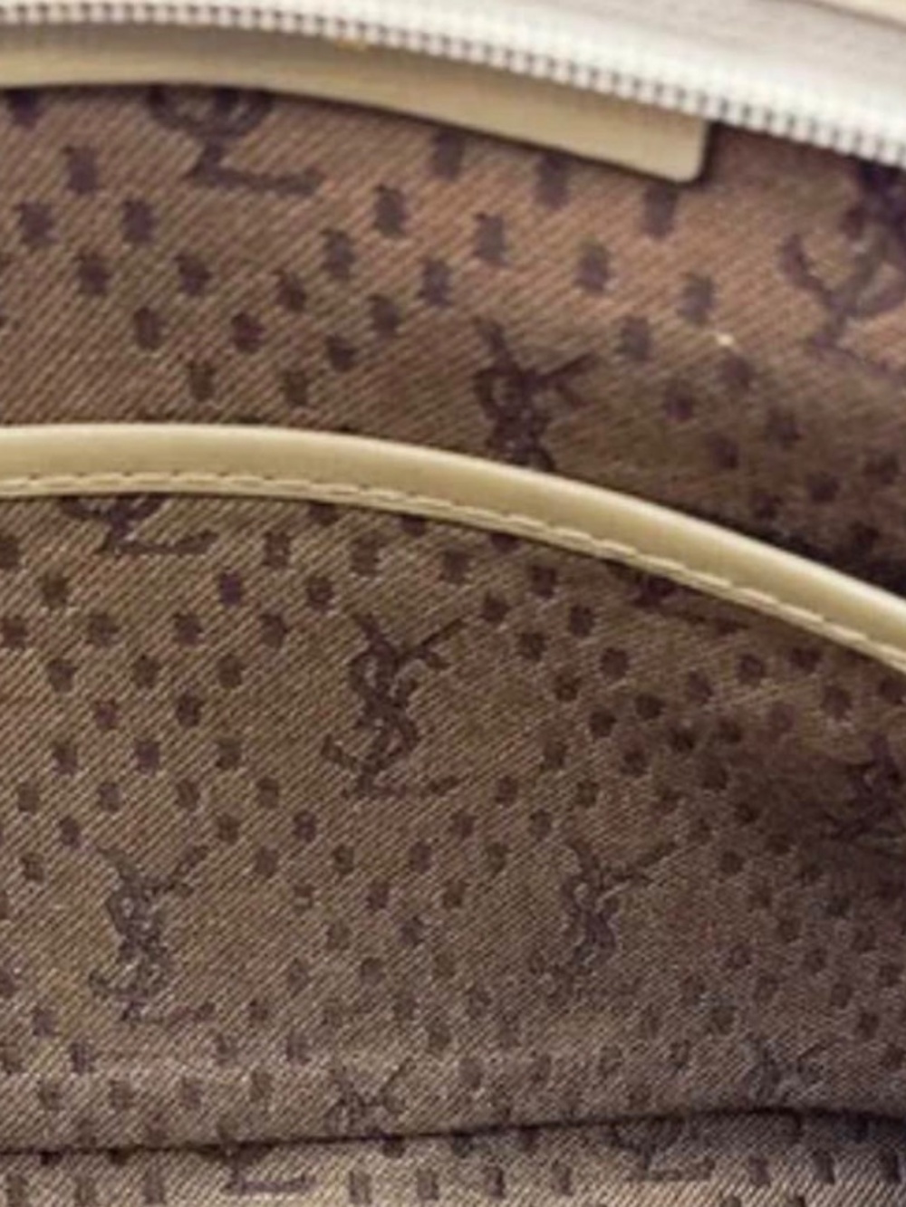 YSL Pouch - Picture 3 of 4